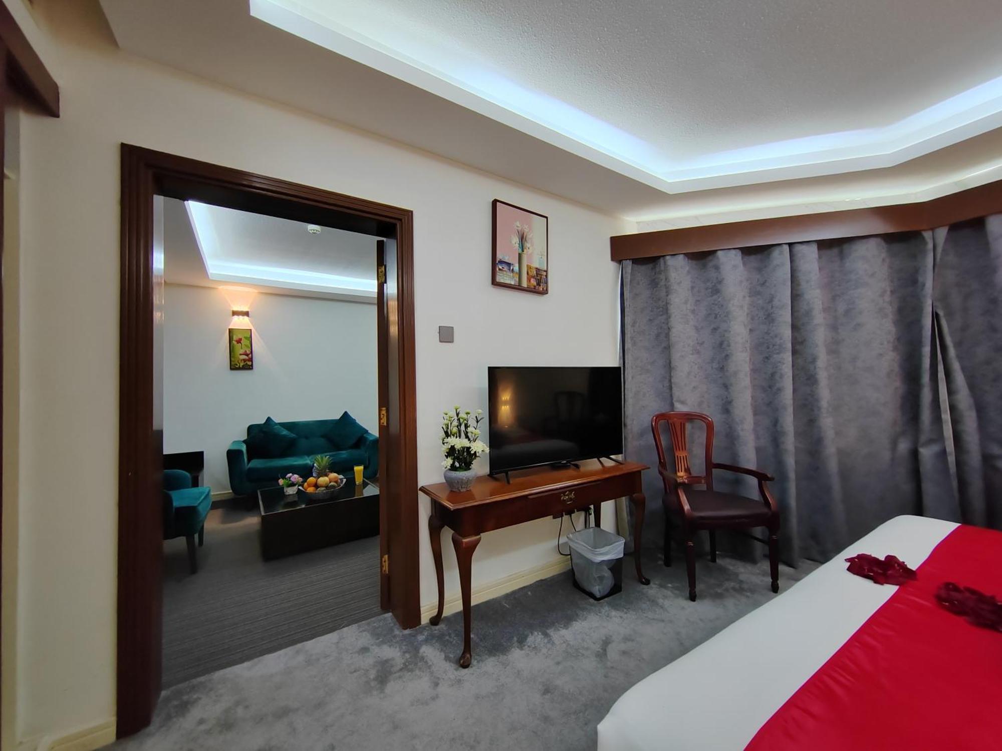 Le Paradise Palace Hotel دبي المظهر الخارجي الصورة