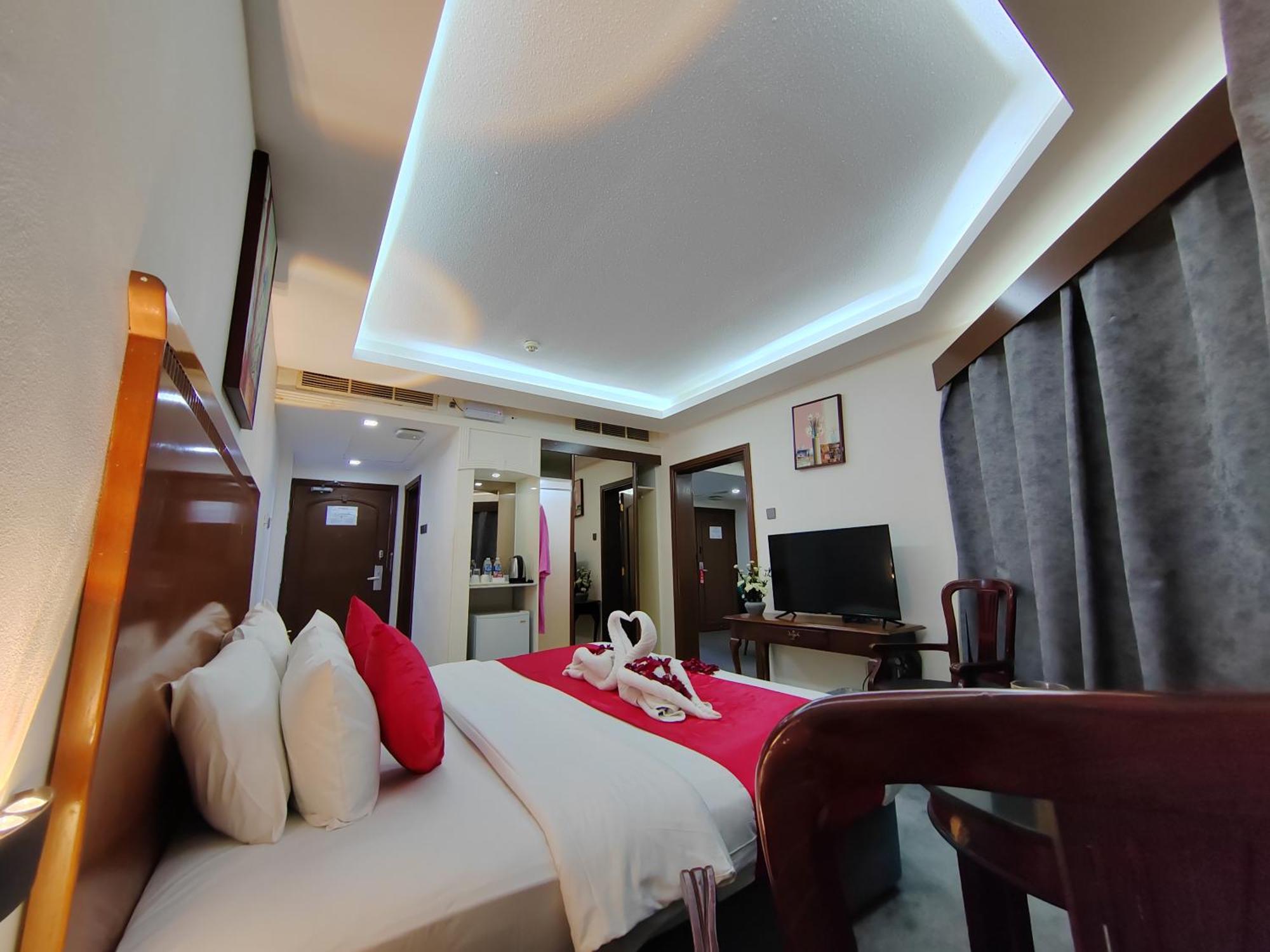 Le Paradise Palace Hotel دبي المظهر الخارجي الصورة