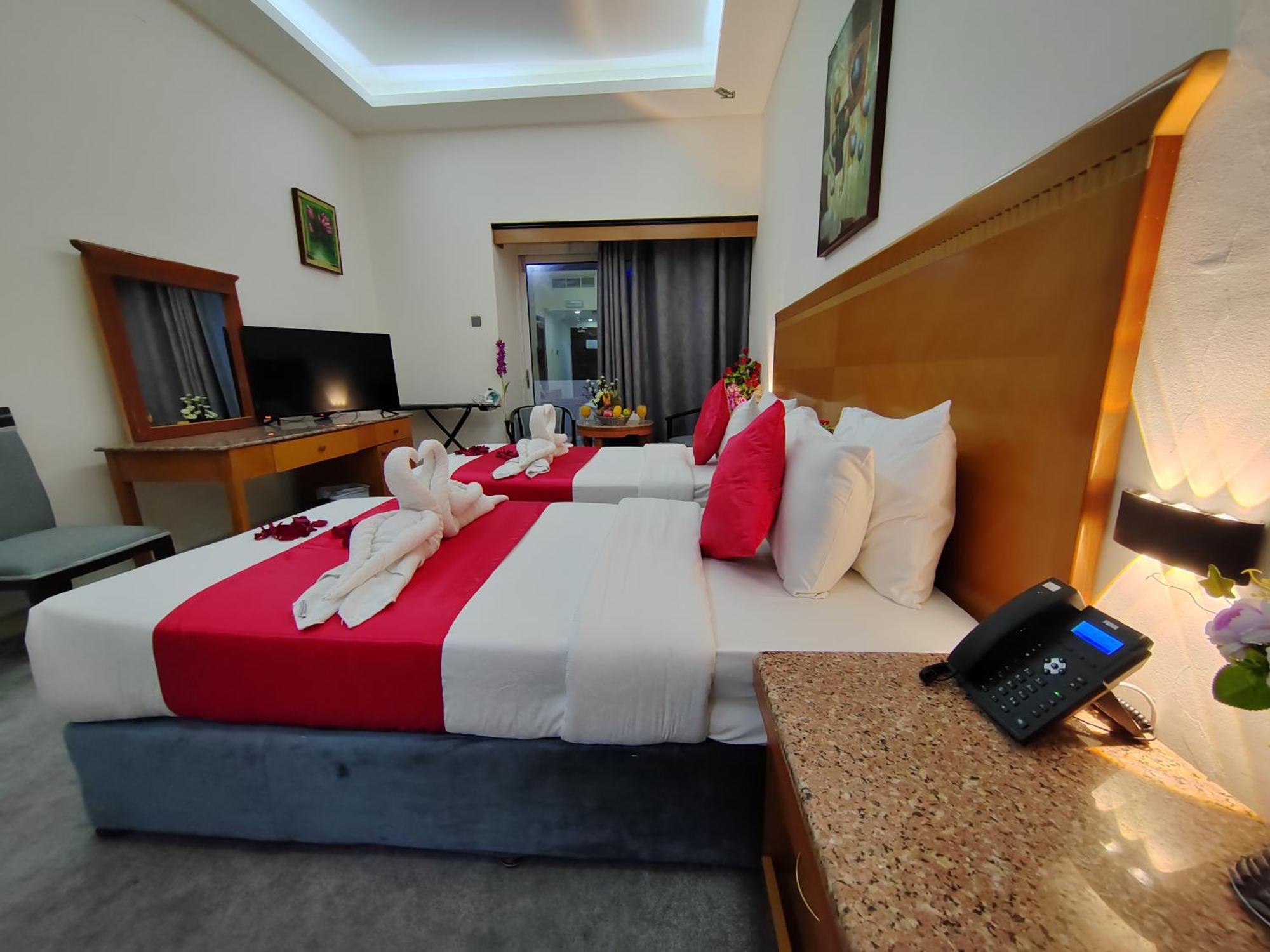 Le Paradise Palace Hotel دبي المظهر الخارجي الصورة