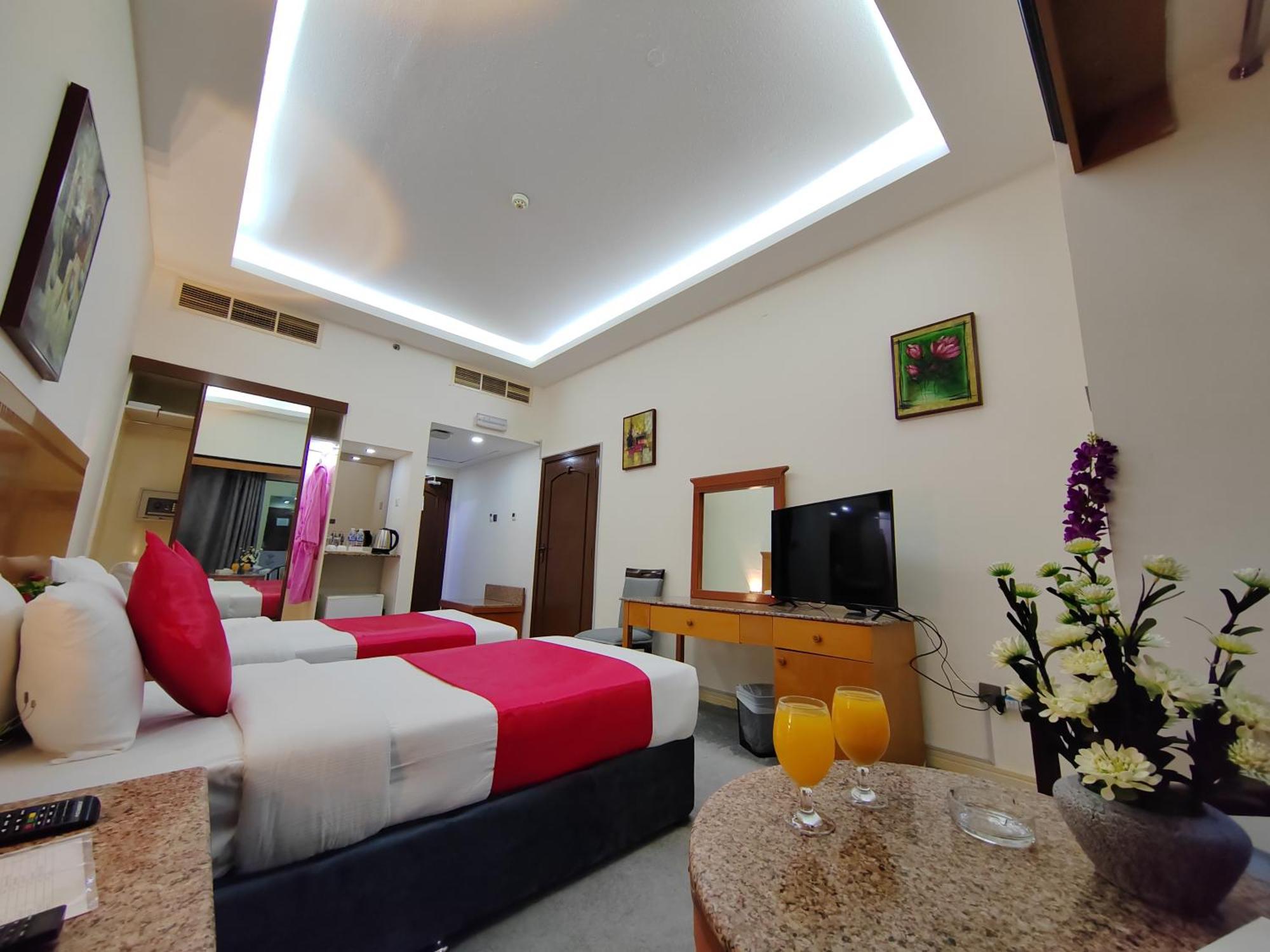 Le Paradise Palace Hotel دبي المظهر الخارجي الصورة
