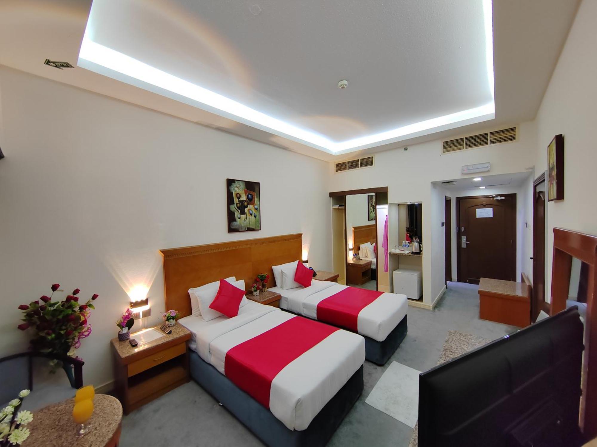 Le Paradise Palace Hotel دبي المظهر الخارجي الصورة