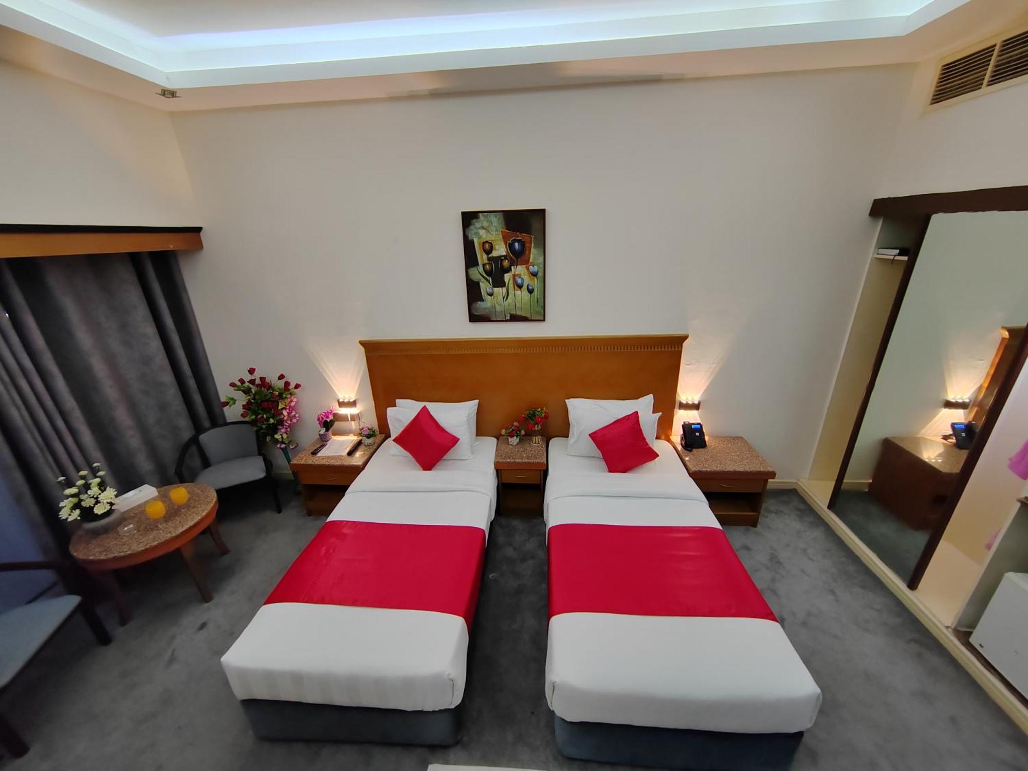 Le Paradise Palace Hotel دبي المظهر الخارجي الصورة