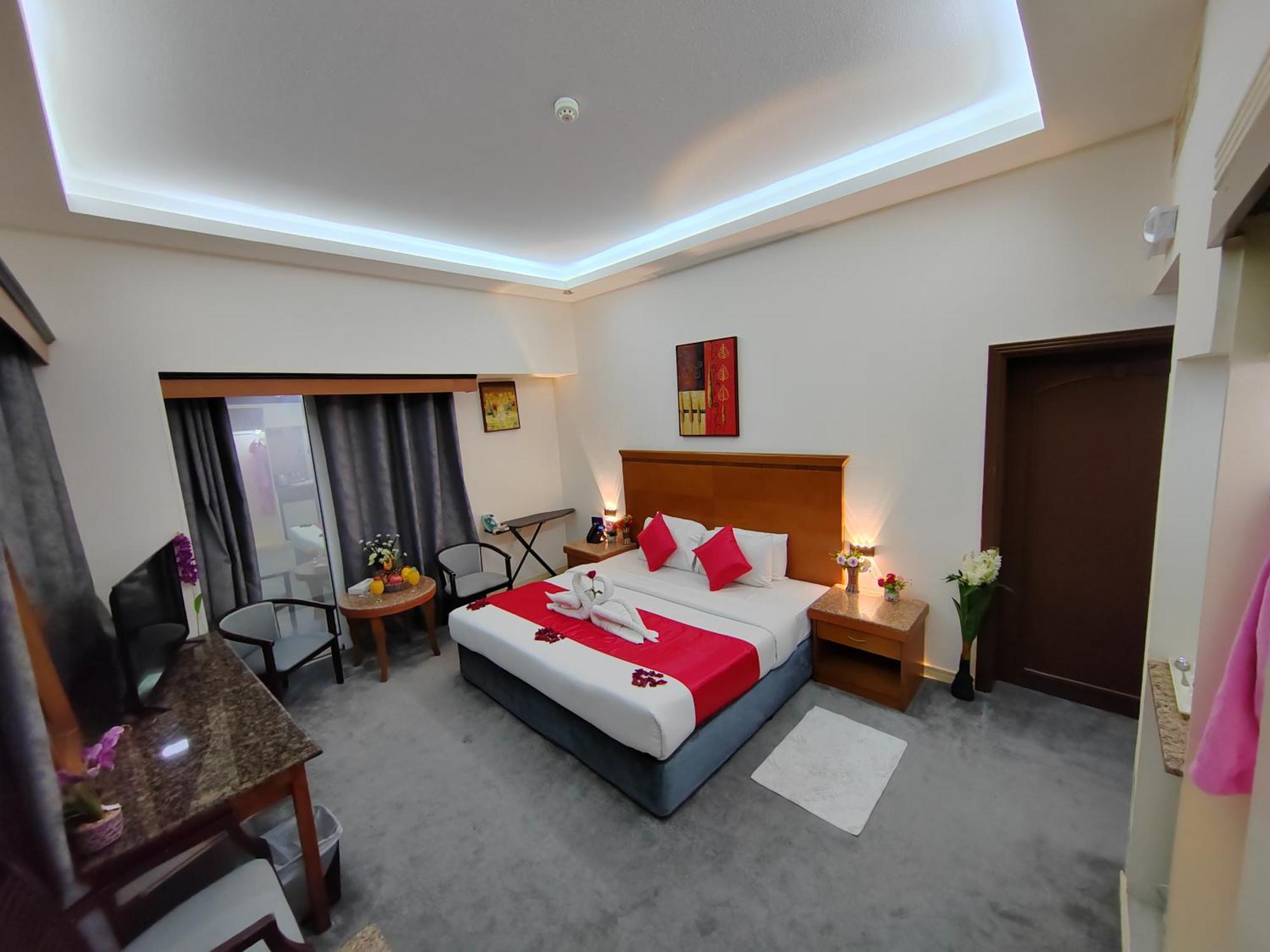 Le Paradise Palace Hotel دبي المظهر الخارجي الصورة