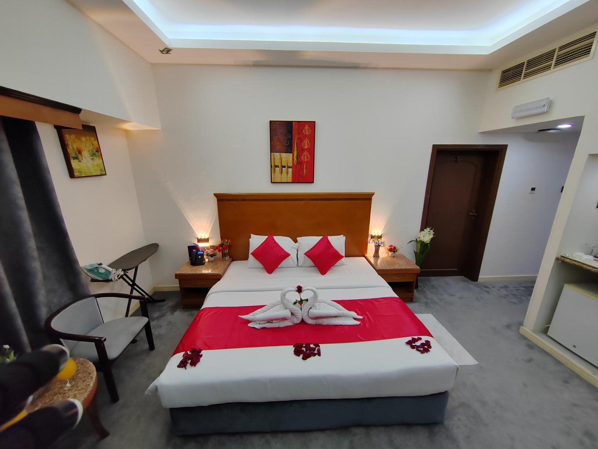 Le Paradise Palace Hotel دبي المظهر الخارجي الصورة