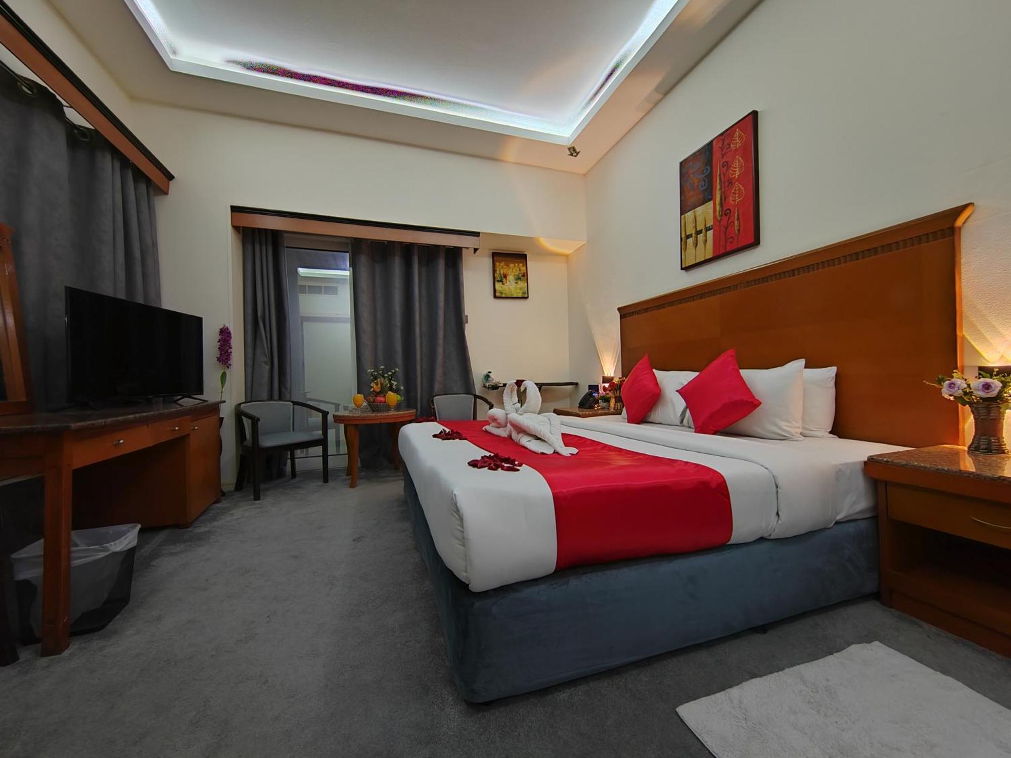 Le Paradise Palace Hotel دبي المظهر الخارجي الصورة