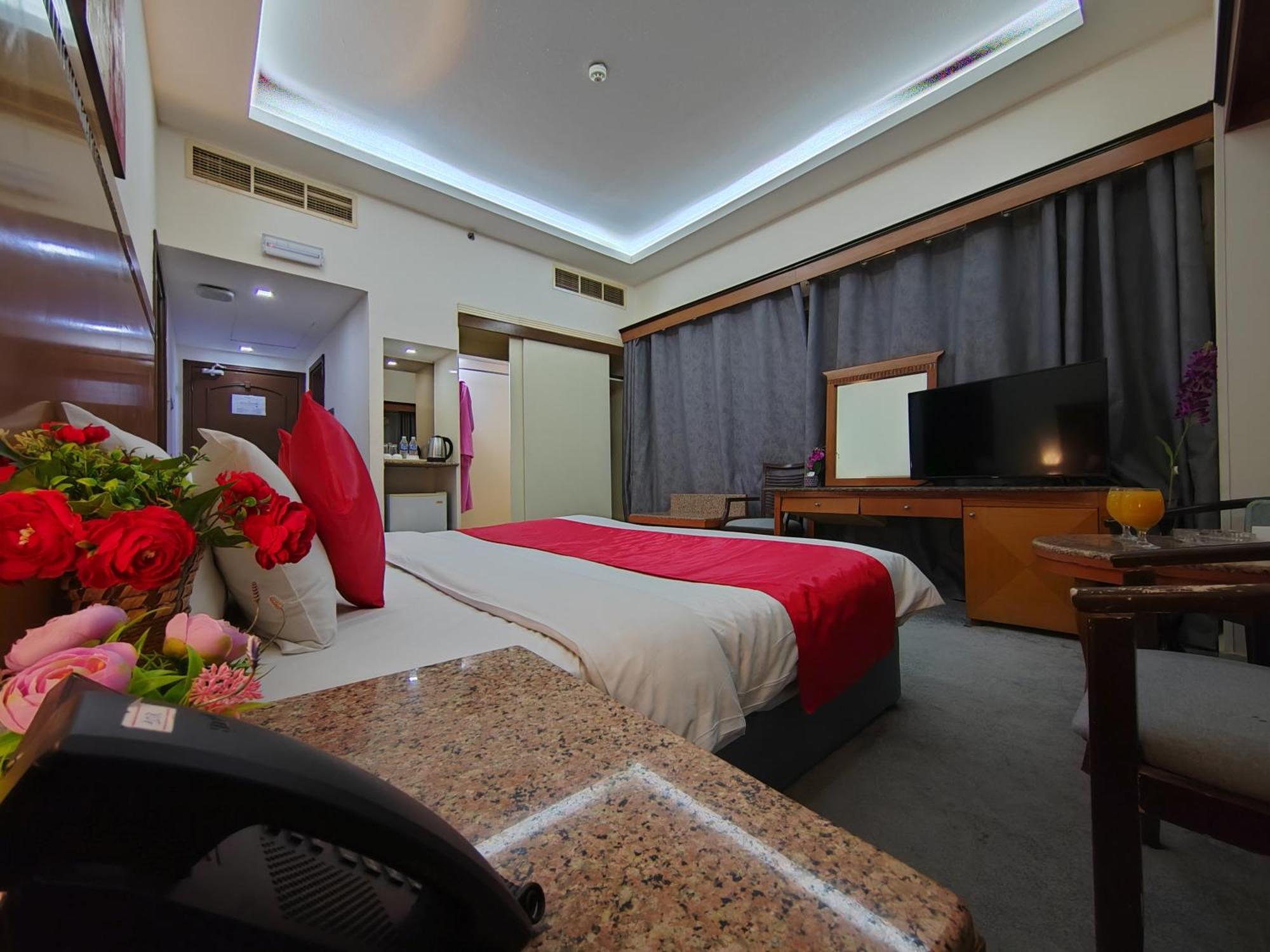 Le Paradise Palace Hotel دبي المظهر الخارجي الصورة